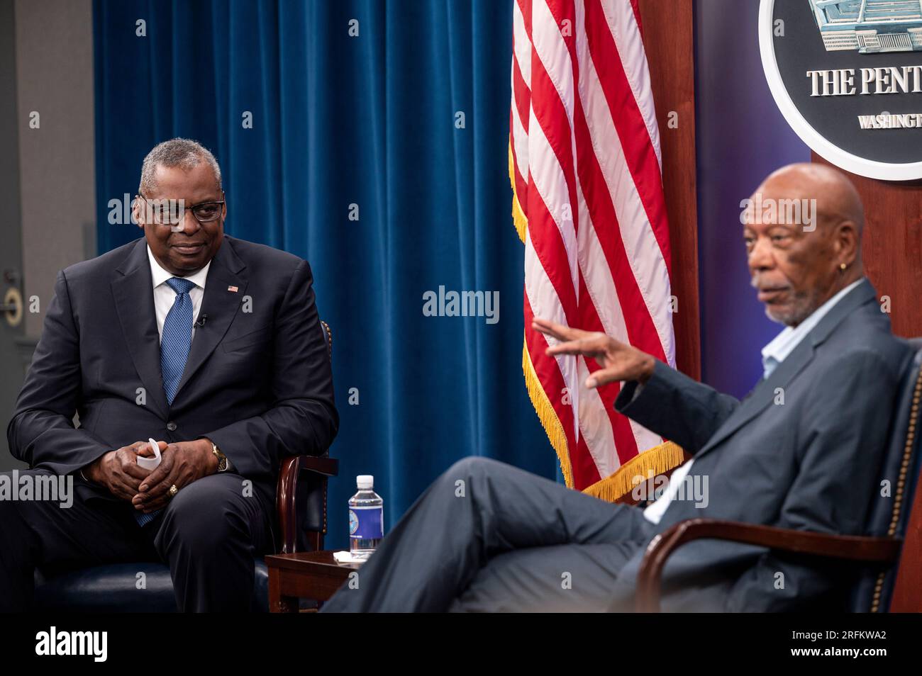 Washington, United States Of America. 02nd Aug, 2023. Washington, United States of America. 02 August, 2023. U.S. Secretary of Defense Lloyd Austin hosts actor Morgan Freeman, right, for a private screening and conversation on his documentary film about the 761st Tank Battalion at the Pentagon, August 2, 2023 in Washington, DC The segregated Black tank unit best known as the Black Panthers, saw 183 days of combat during World War II, liberating 30 towns earning 300 Purple Hearts, nearly a dozen Silver Stars and one Medal of Honor. Credit: MC1 Alexander Kubitza/DOD Photo/Alamy Live News Stock Photo