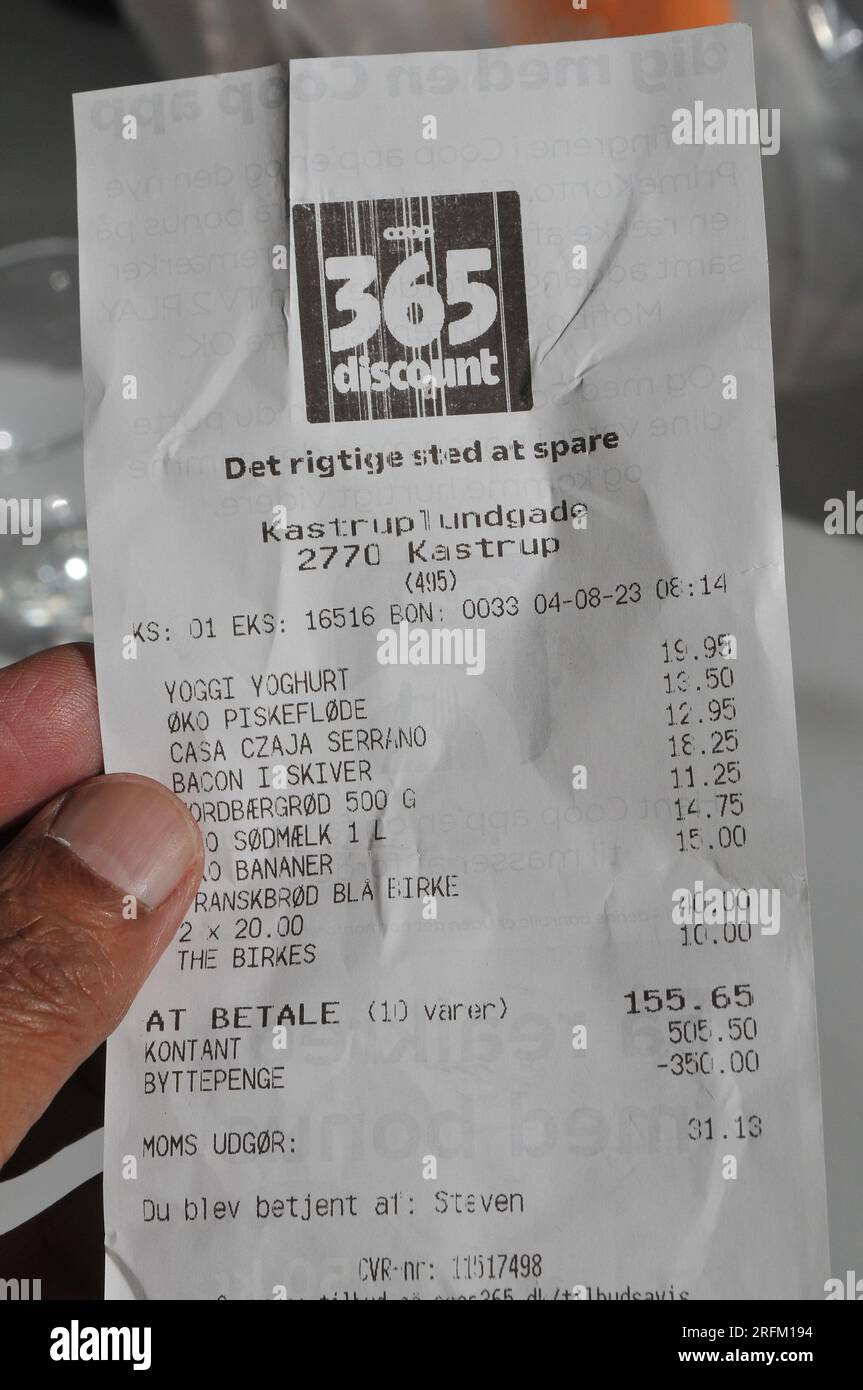 04 August 2023/Tulip original bacon and grocery receipt in danish