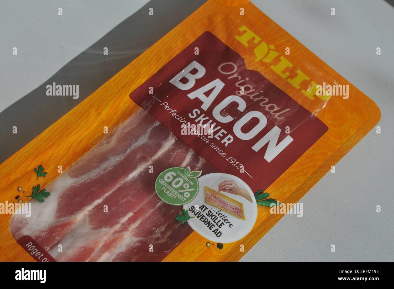 04 August 2023/Tulip original bacon and grocery receipt in danish
