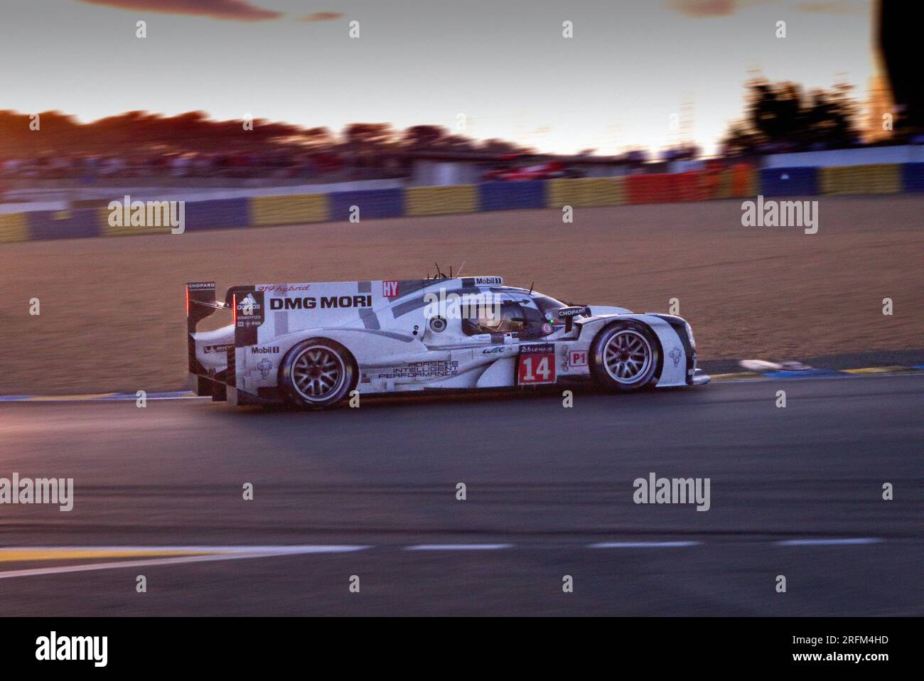 Mark Webber Porsche 919 at Dunlop Bridge bends Stock Photo