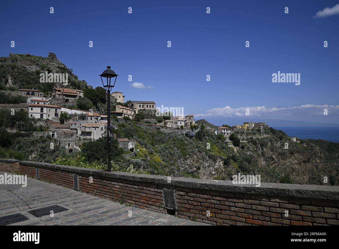 Vitelli tower hi-res stock photography and images - Alamy