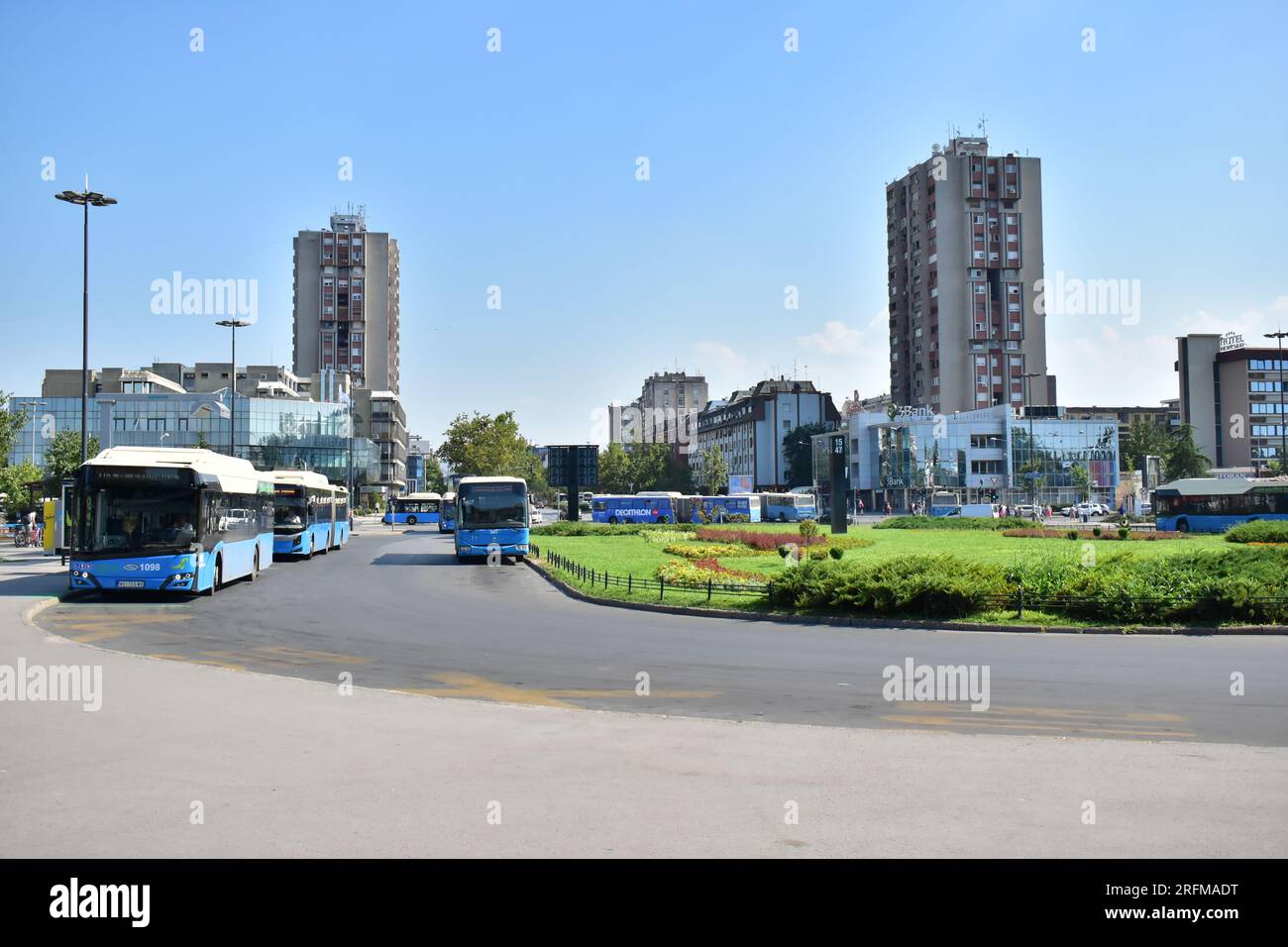 Bus feature hi-res stock photography and images - Alamy