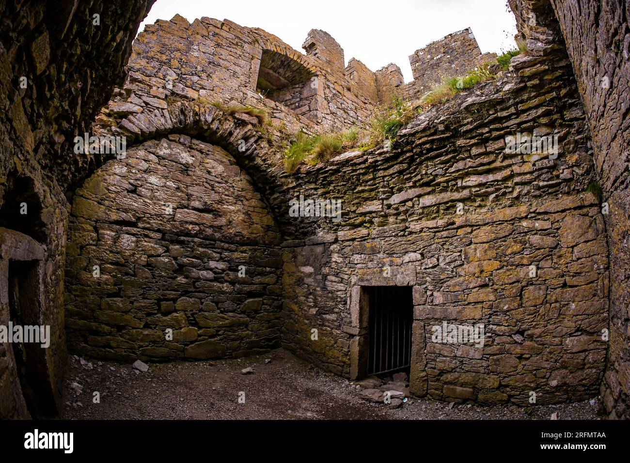 Ancient fort aran islands hi-res stock photography and images - Alamy
