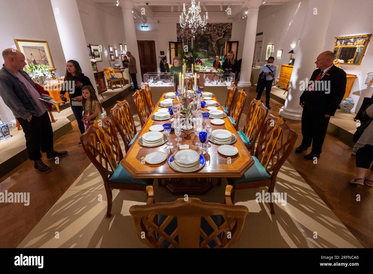 Dewitt extendable online dining table