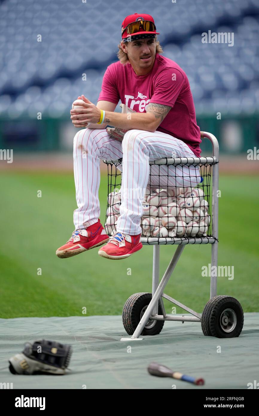 Philadelphia Phillies second baseman Bryson Stott plays during a baseball  game against the Cincinnati Reds Monday, Aug. 15, 2022, in Cincinnati. (AP  Photo/Jeff Dean Stock Photo - Alamy