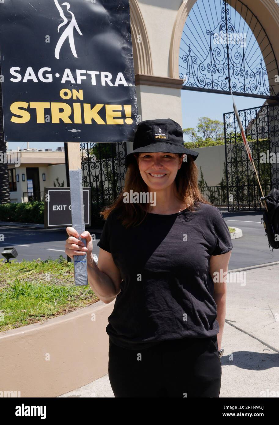 Hollywood, Ca. 4th Aug, 2023. Jeanne Tripplehorn at the SAG-AFTRA and