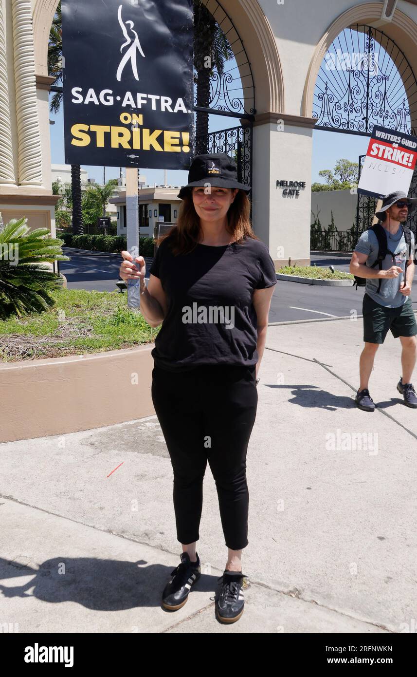 4 August 2023 Hollywood, California - Jeanne Tripplehorn. SAG-AFTRA and