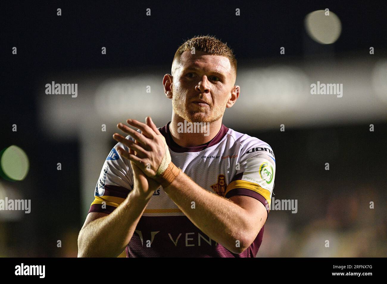 Castleford, UK. 4th August 2023 Olly Russell (23) of Huddersfield Giants celebrates. Rugby League  Betfred Super League , Castleford Tigers vs Huddersfield Giants at Mend-A-Hose Stadium, Castleford, UK Credit: Dean Williams/Alamy Live News Stock Photo