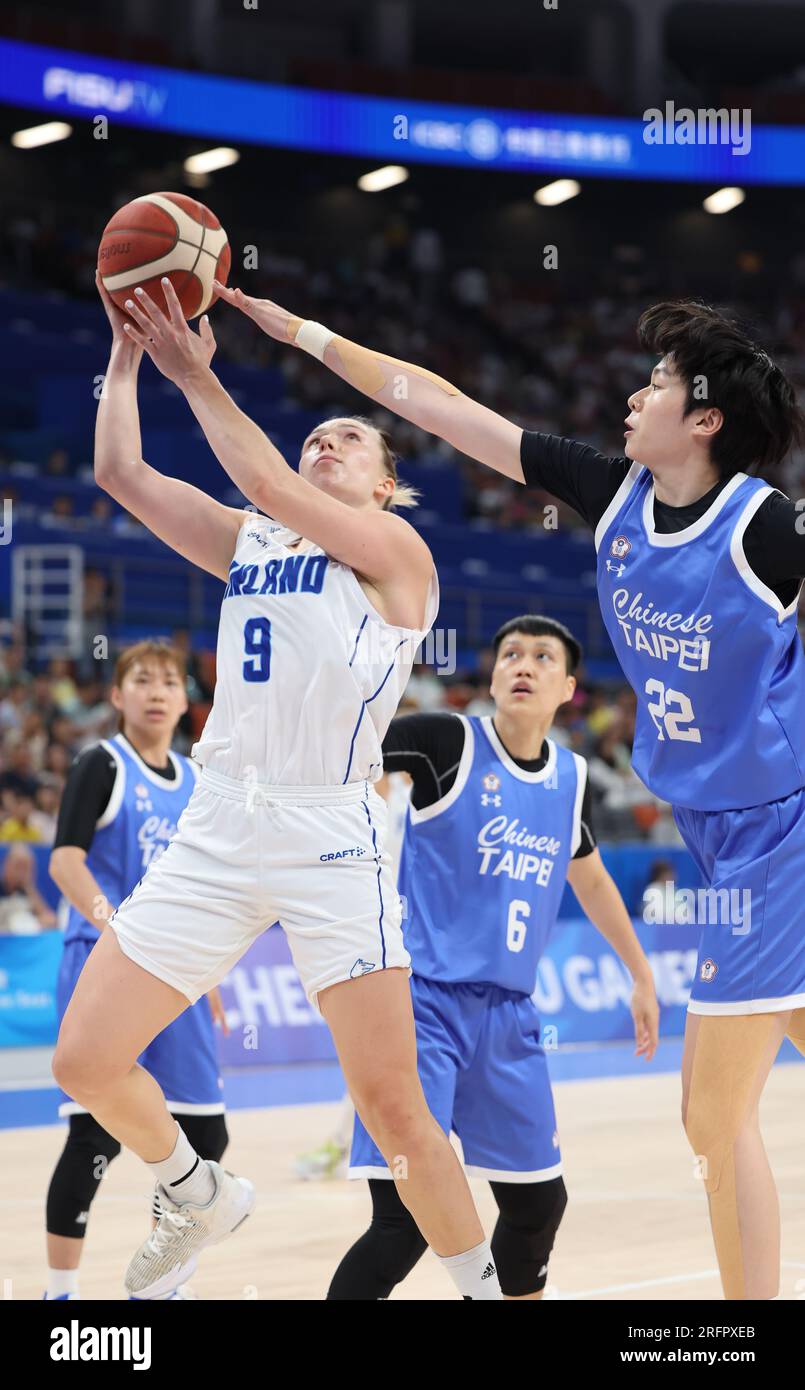 Chengdu, China's Sichuan Province. 5th Aug, 2023. Finland's Lotta-Maj Wilhelmiina Lahtinen (L) goes for a lay-up during the basketball women's bronze medal game between Finland and Chinese Taipei at the 31st FISU Summer World University Games in Chengdu, southwest China's Sichuan Province, Aug. 5, 2023. Credit: Yang Qing/Xinhua/Alamy Live News Stock Photo