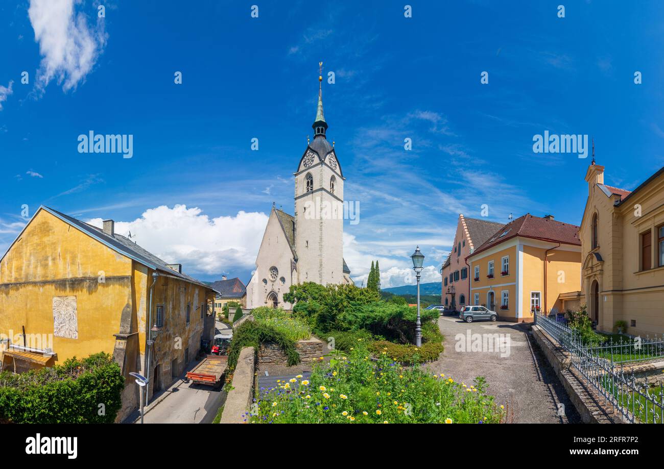 Althofen: church Althofen, castle Neues Schloss in Mittelkärnten, Kärnten, Carinthia, Austria Stock Photo