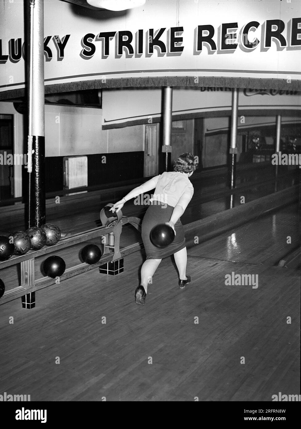 Bowling alley back Black and White Stock Photos & Images Alamy