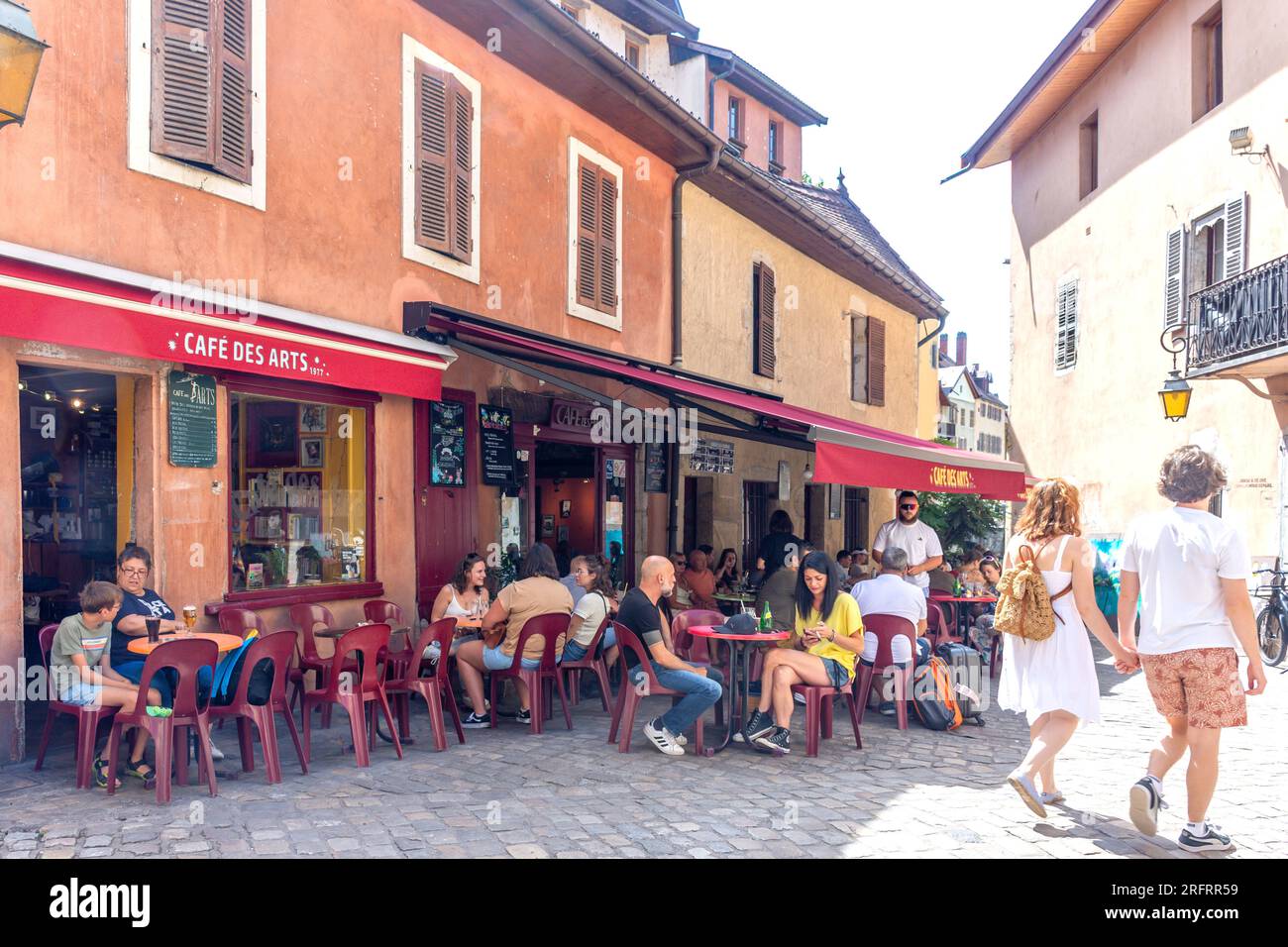 Cafe des Arts, Passage de l'Isle, Vieille Ville, Annecy, Haute-Savoie, Auvergne-Rhône-Alpes, France Stock Photo