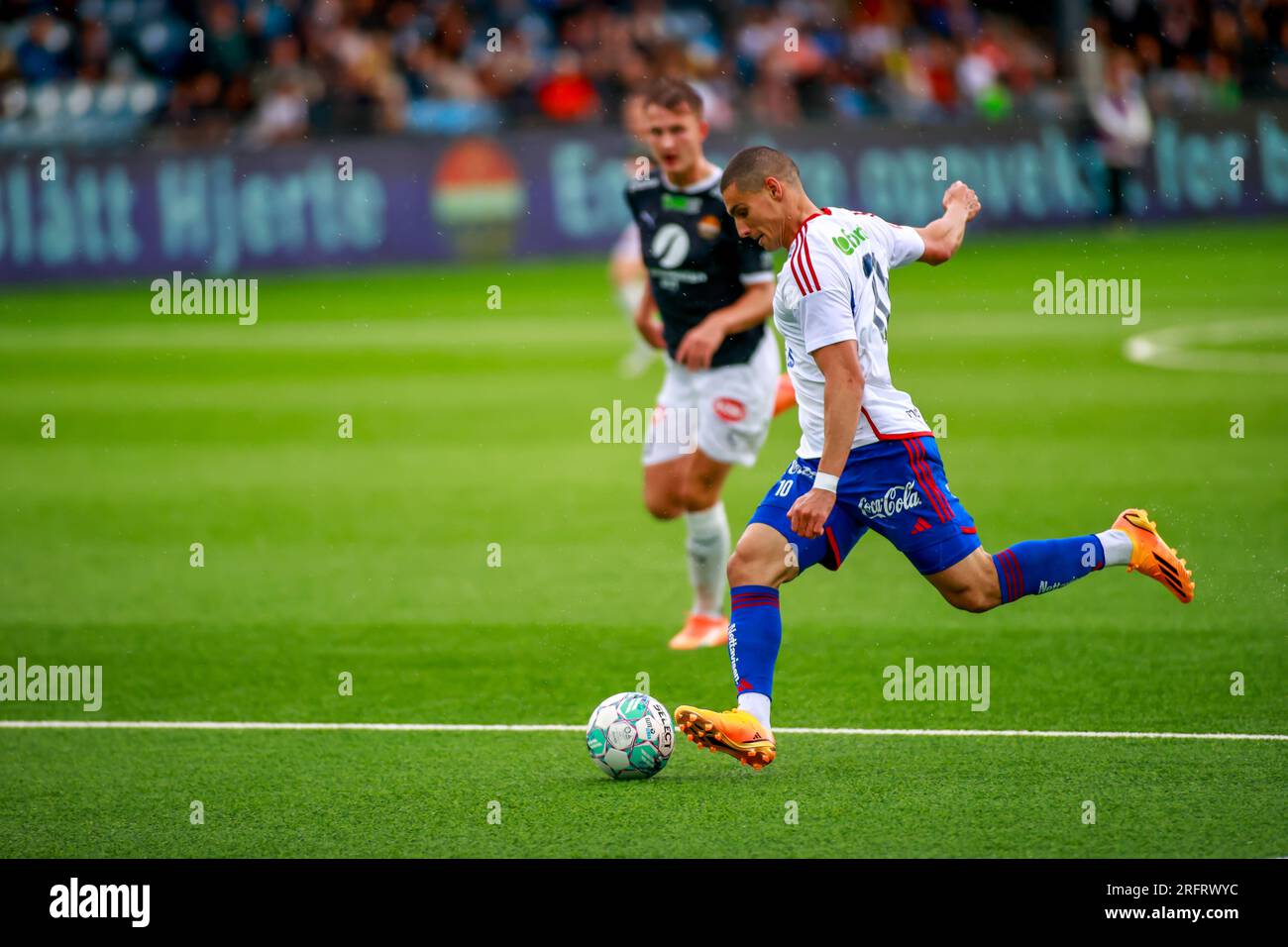 Drammen, Norway, 05 th August 2023. Vålerenga's Mohamed Ofkir with assist to Vålerenga's Daniel Håkans to make it 1-1 in the match between Strømsgodset and Vålerenga at Marienlyst Stadion in Drammen.   Credit: Frode Arnesen/Alamy Live News Stock Photo