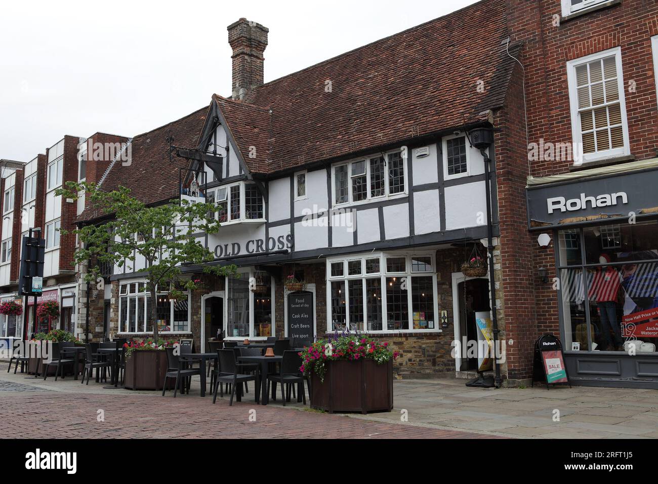 The Old Cross Public House in North Street, Chichester, West Sussex, England. Stock Photo
