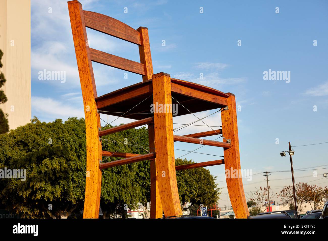 Los Angeles California USA. 19th Jan 2014. The Los Angeles Giant Chair is 40 ft tall. It was made in the Italian region of Friuli by furniture maker Promosedia. Credit Image