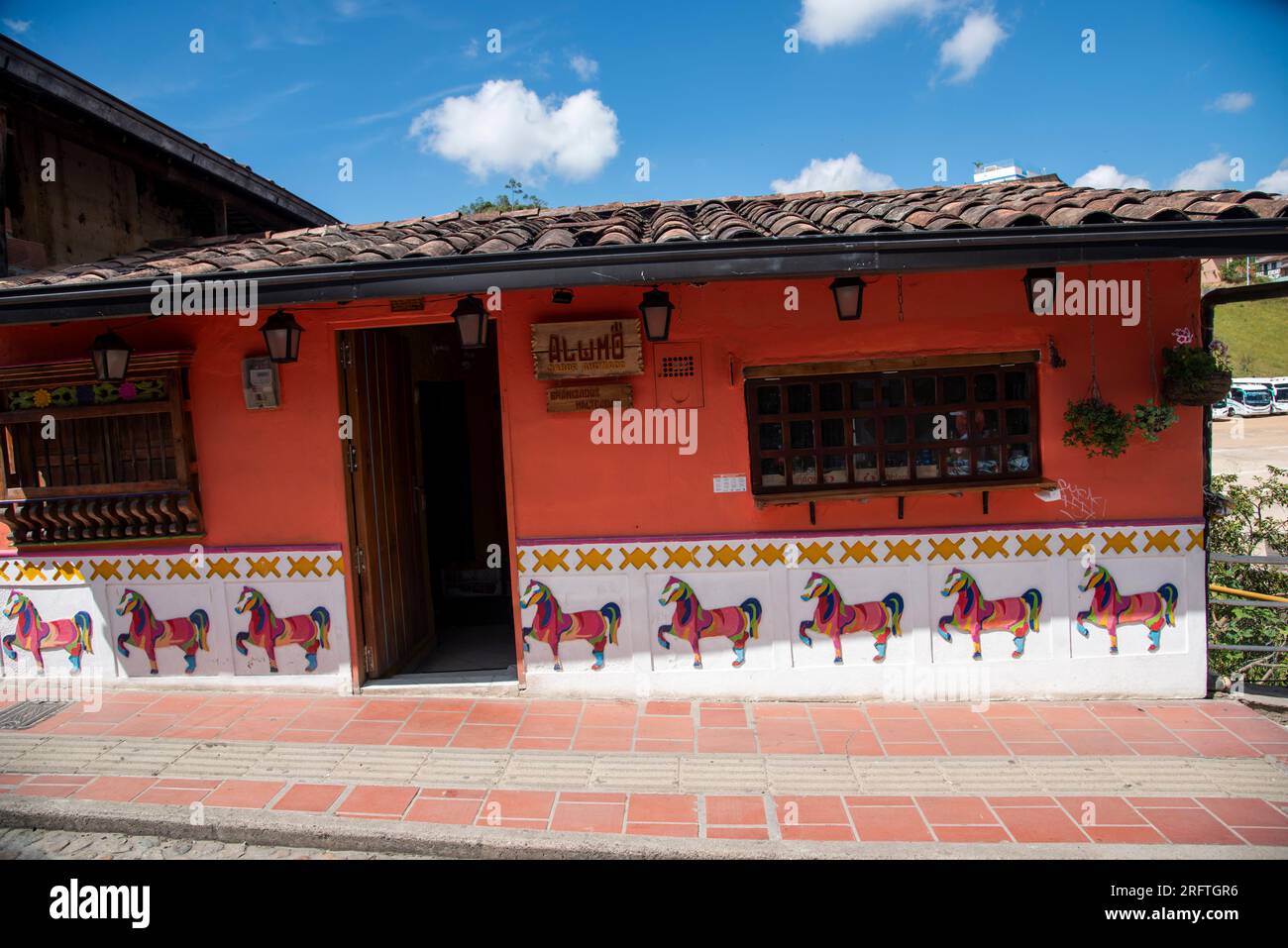 COLOMBI    A MEDELLIN 05-08-2023,Guatapé es un municipio de Colombia, localizado en la subregión Oriente del departamento de Ant Stock Photo