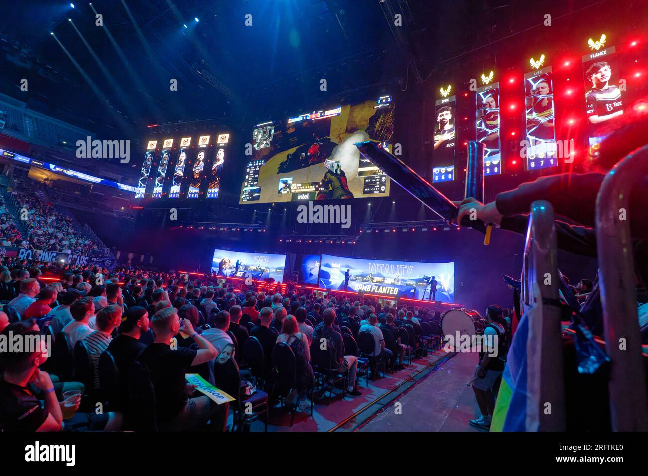 Cologne, Germany. 05th Aug, 2023. Spectators follow the Intel Extreme Masters (IEM Cologne) in the Counter-Strike: Global Offensive (CS:GO) discipline in the Lanxess Arena. Credit: Henning Kaiser/dpa/Alamy Live News Stock Photo