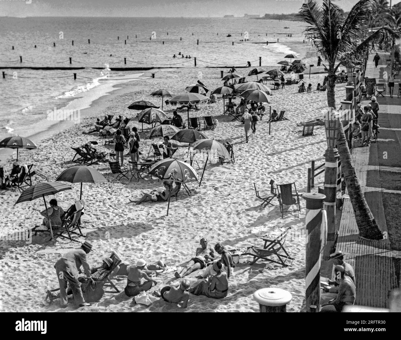 Miami Beach, Florida   c. 1930 Roney Plaza on the beach, a meeting place for the famous. Stock Photo
