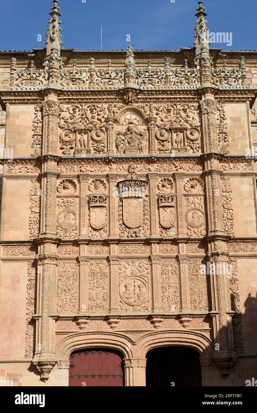 Fachada renacentista de la Universidad de Salamanca Stock Photo