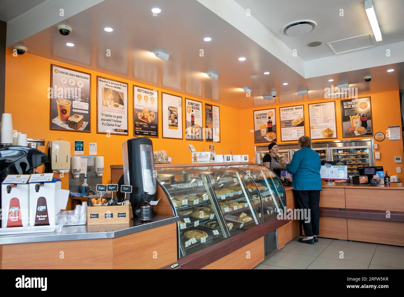 Beefys pies hires stock photography and images Alamy