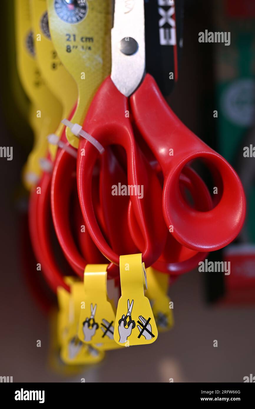 Erfurt, Germany. 03rd Aug, 2023. Scissors for lefthanded people can be