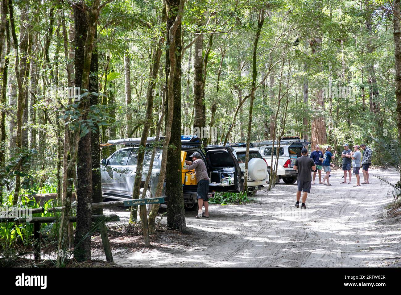Fraser Island K'gari, central station camping area, four wheel drive vehicle sparked up with people enjoying lunch out of their vehicles,Queensland, Stock Photo