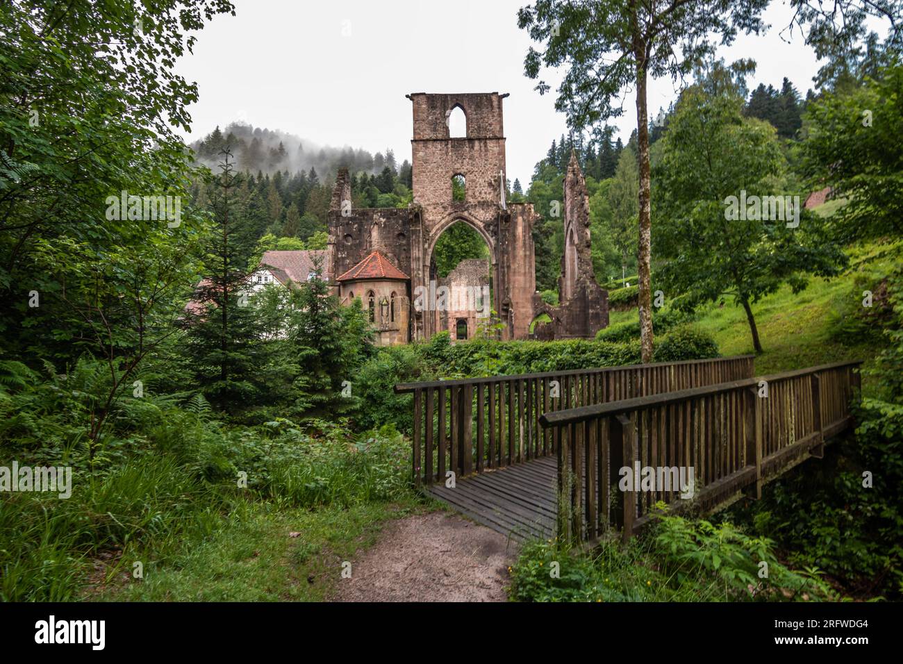 Kiche in a beautiful landscape in Germany, beautiful surroundings ...