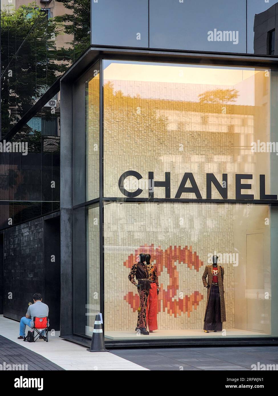 chanel outlet mall