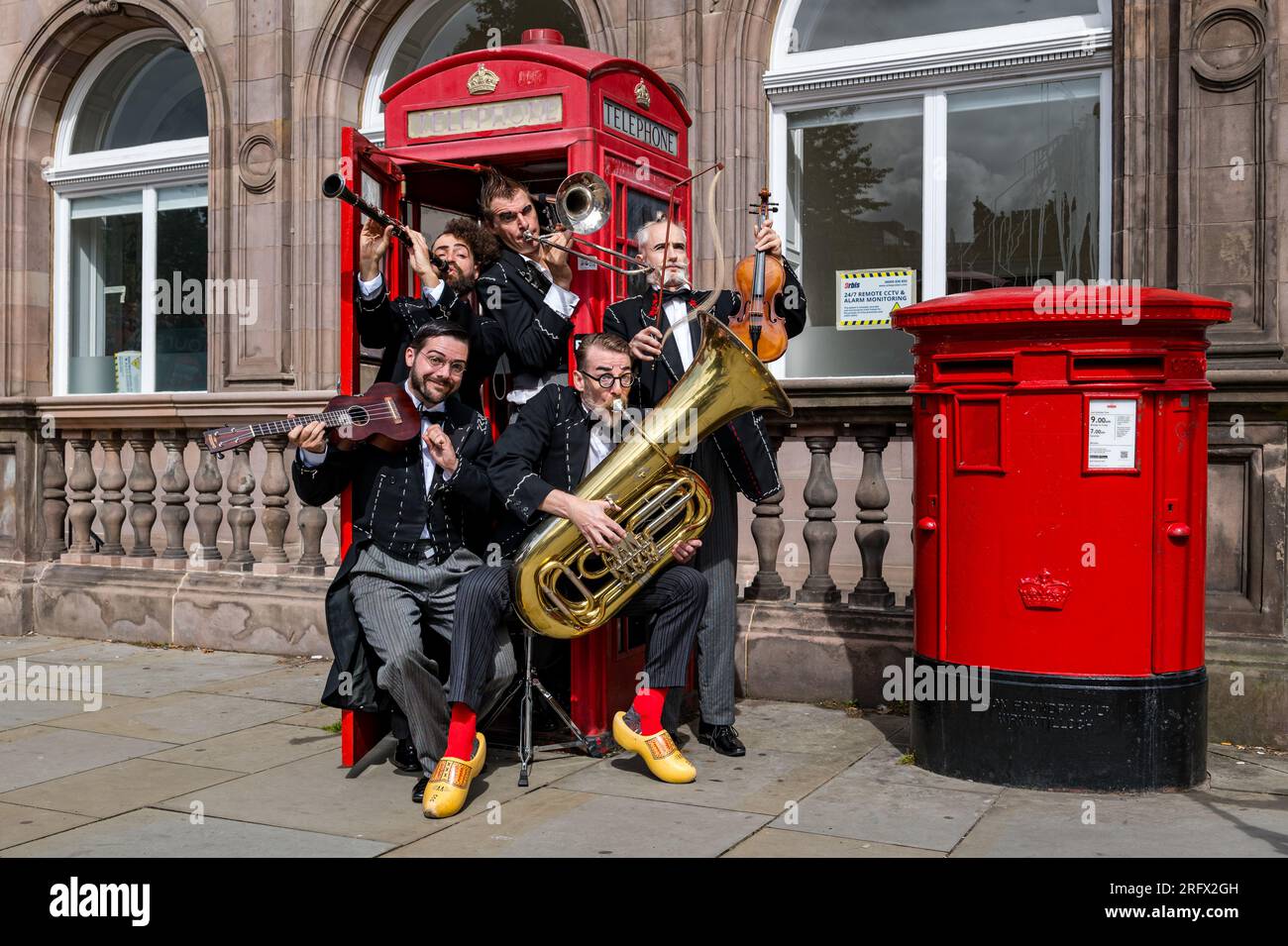 Slapstick instrument hi-res stock photography and images - Alamy