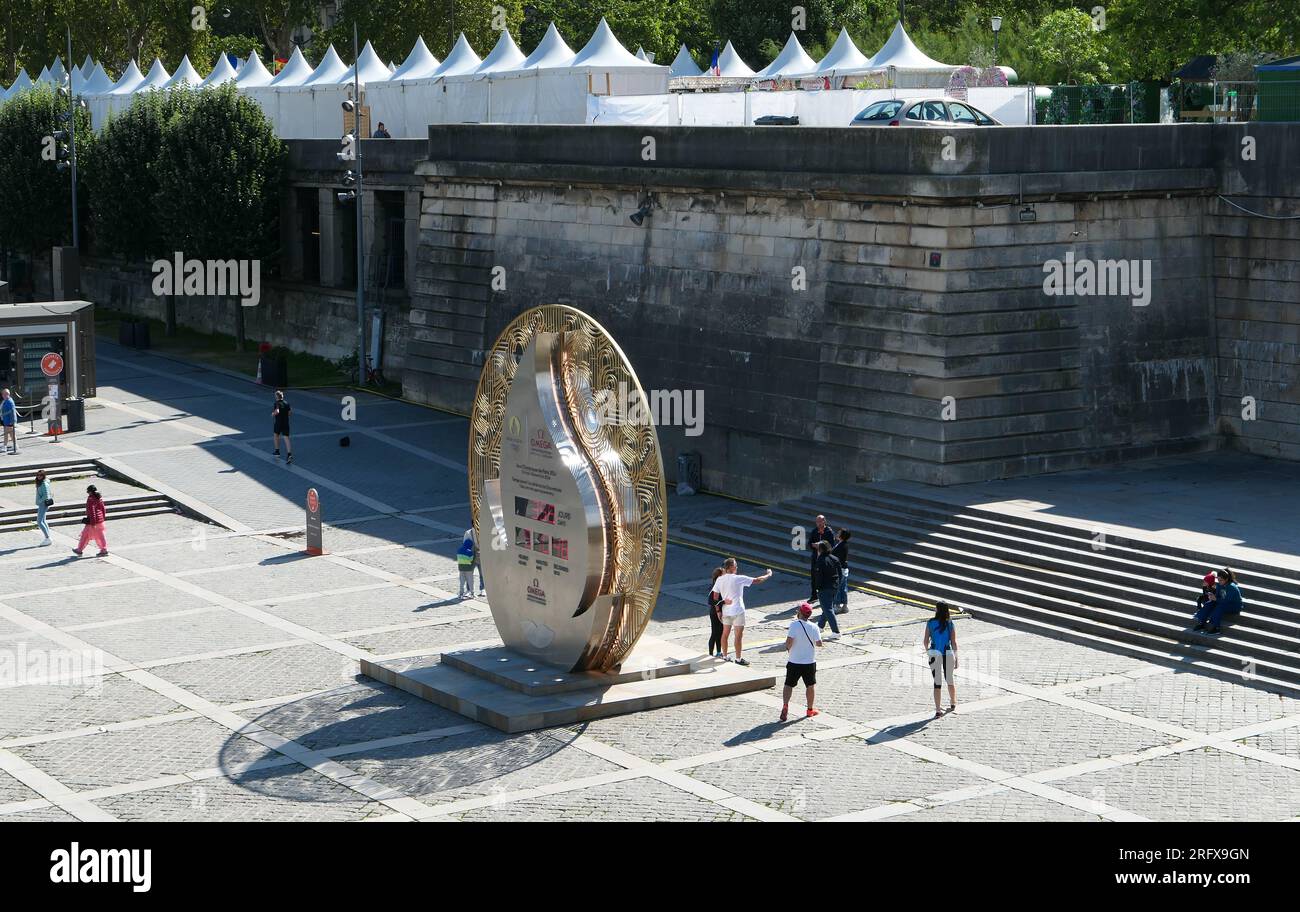 Paris, France. August 06. 2023. Countdown to the start of the 2024
