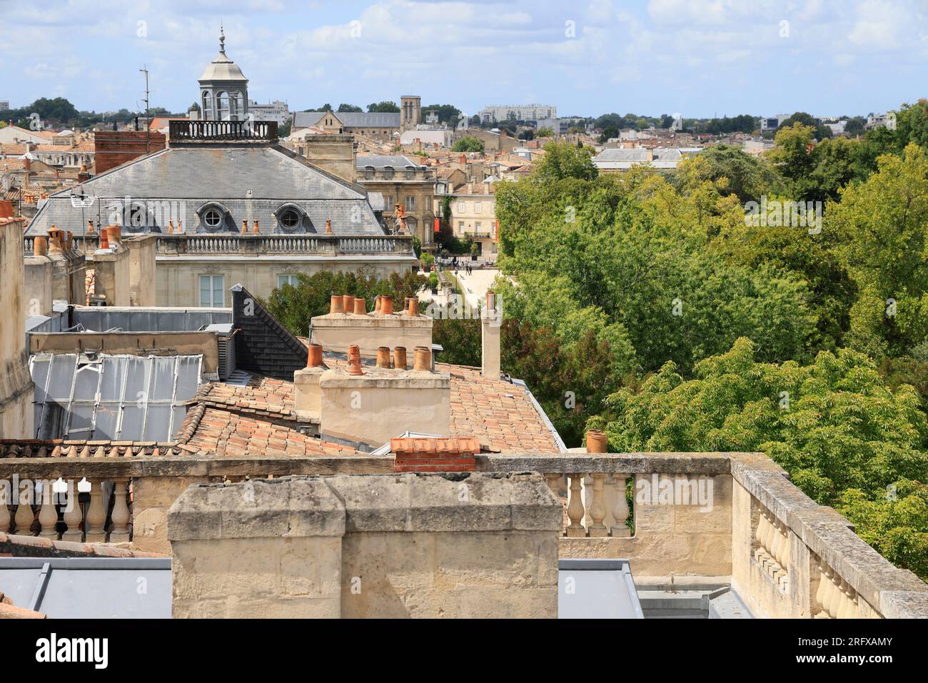 Toits de Bordeaux dans le quartier du jardin public, France, Europe Stock Photo