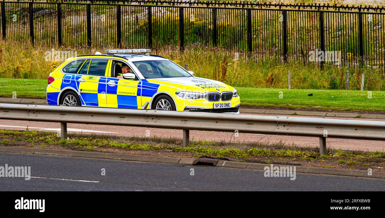 Police scotland officers hi-res stock photography and images - Alamy