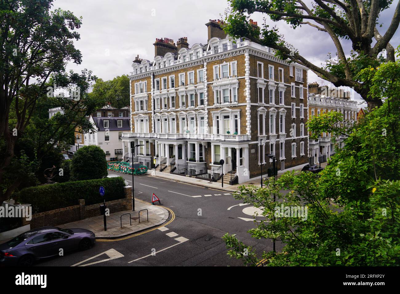 Ladbroke Road, Notting Hill Gate, London, England Stock Photo Alamy