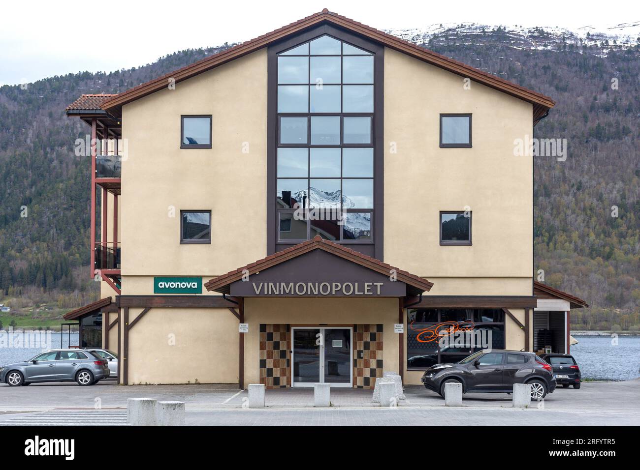 Vinmonopolet (Government-owned alcohol retailer), Strandgata, Åndalsnes, Møre og Romsdal County, Norway Stock Photo