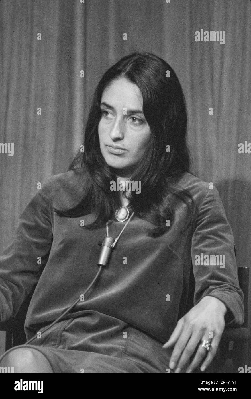 Folksinger / Activist Joan Baez, 1973 Stock Photo - Alamy