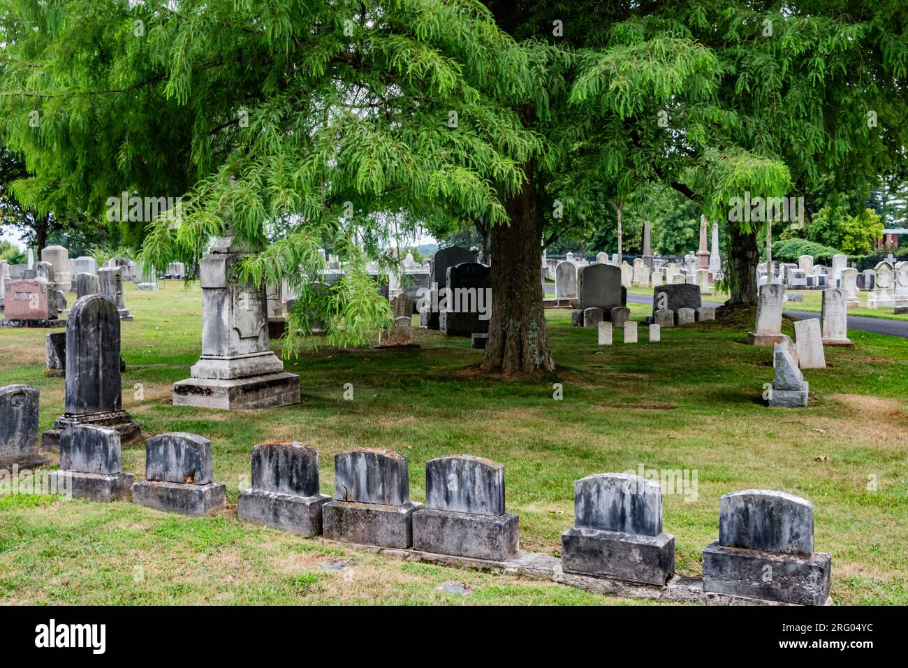 Exploring Evergreen Cemetery at Dusk, Gettysburg Pennsylvania USA Stock