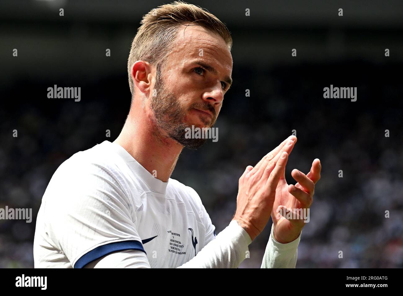 London, UK. 06th Aug, 2023. James Maddison of Tottenham Hotspur applauds the fans after the match. Preseason friendly match, Tottenham Hotspur v Shakhtar Donetsk at the Tottenham Hotspur Stadium in London on Sunday 6th August 2023. this image may only be used for Editorial purposes. Editorial use only, pic by Sandra Mailer/Andrew Orchard sports photography/Alamy Live news Credit: Andrew Orchard sports photography/Alamy Live News Stock Photo