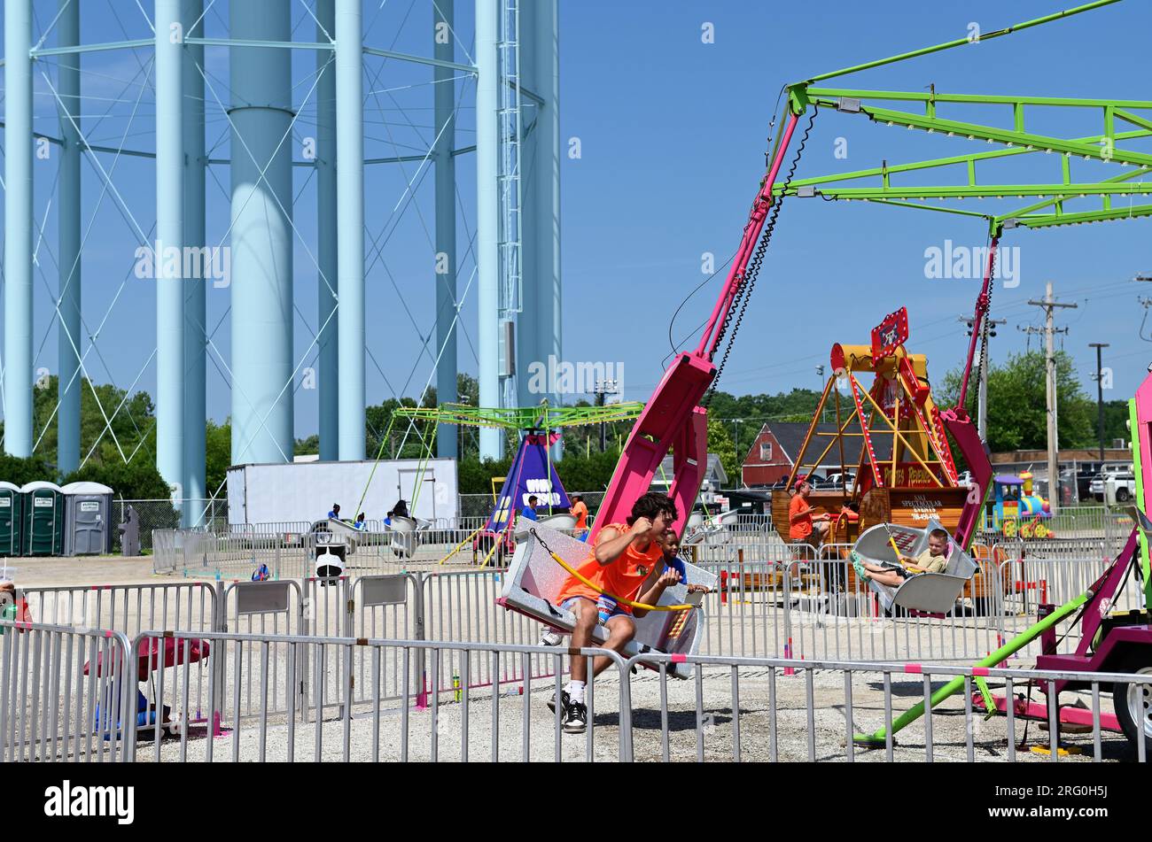 Wheaton, Illinois, USA. Despite very high temperatures, carnival or ...