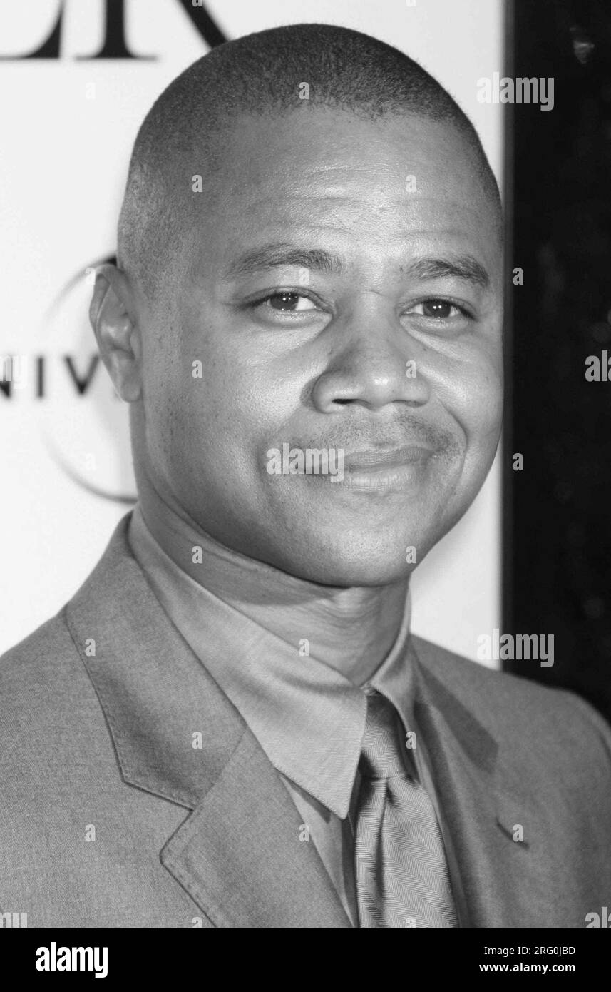 Cuba Gooding, Jr. attends the world premiere of "American Gangster" at