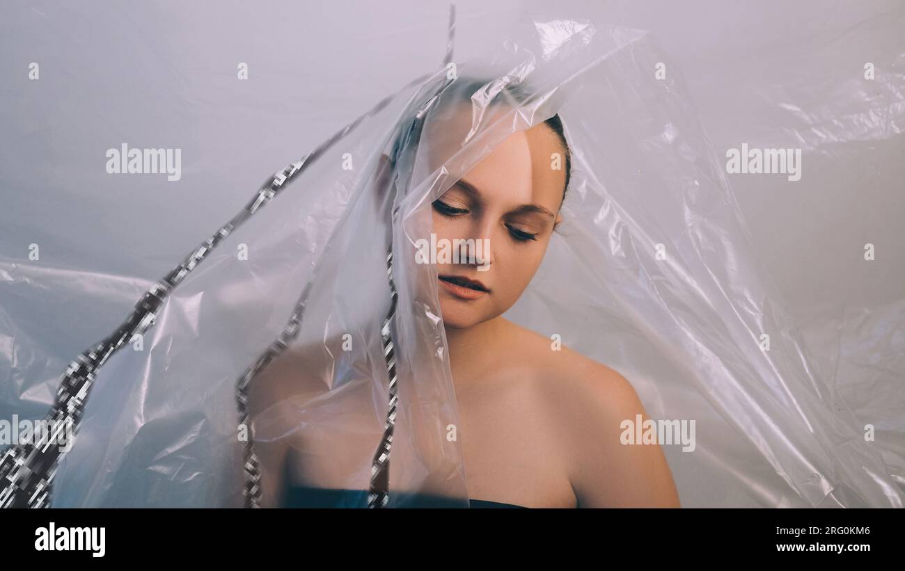 Data leak woman hi-res stock photography and images - Alamy