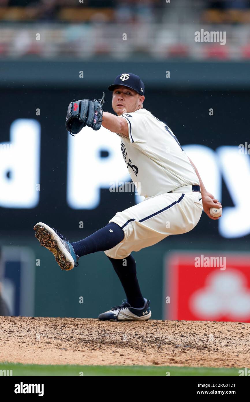 Minnesota Twins relief pitcher Emilio Pagan (15) throws to the plate