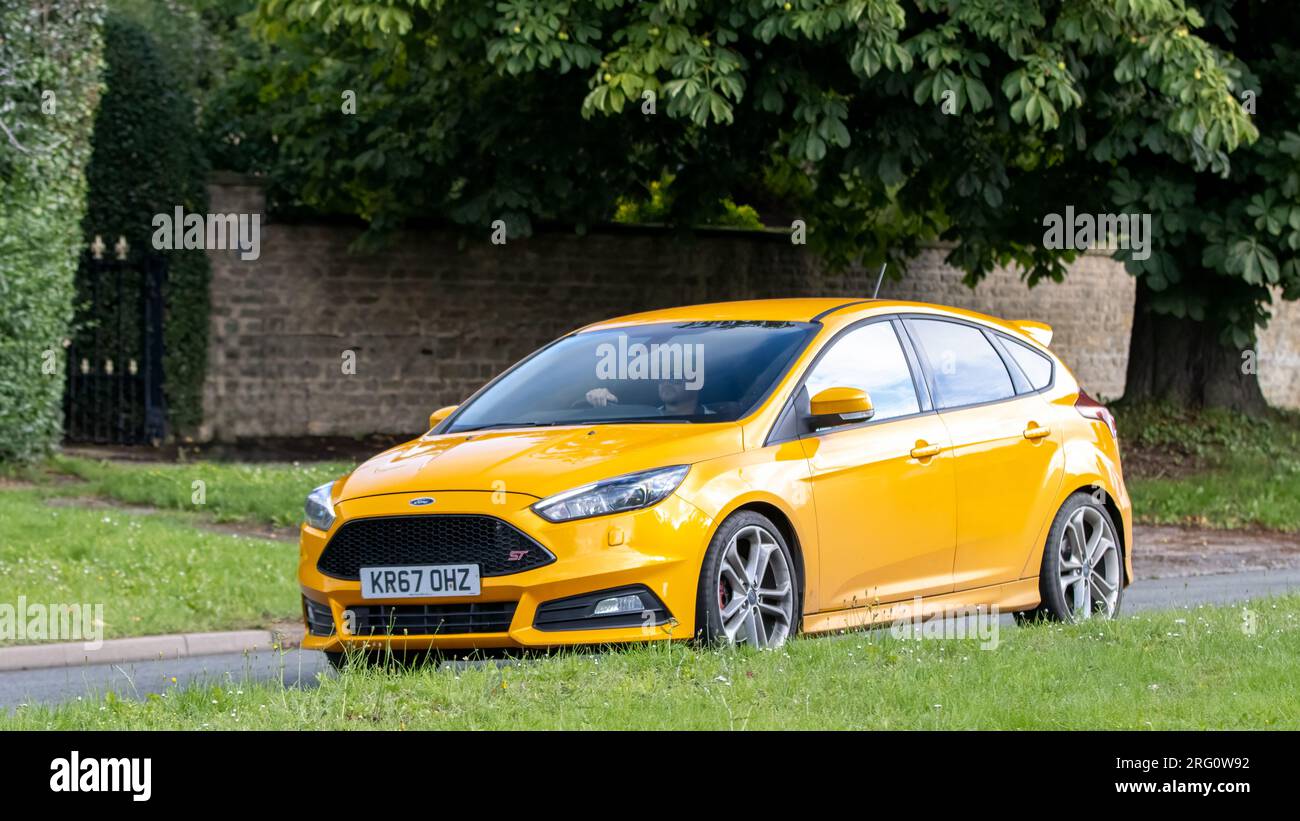 Ford Focus ST Performance 2023 🏎 A sports hatchback for