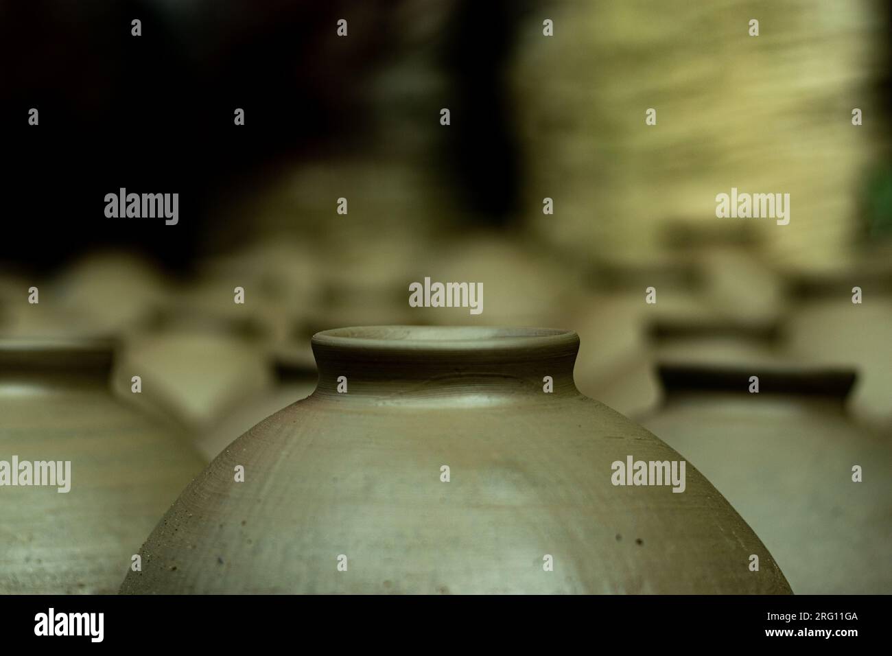 The raw cookware is made of high quality silica and clay. Burned Clay pots are made using a very