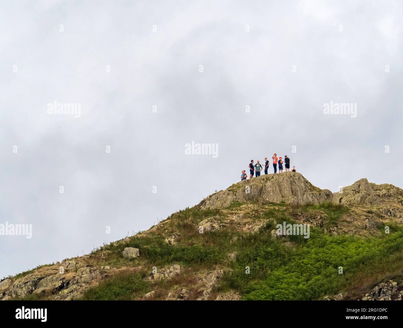 Group hikers walking summit hi-res stock photography and images - Alamy
