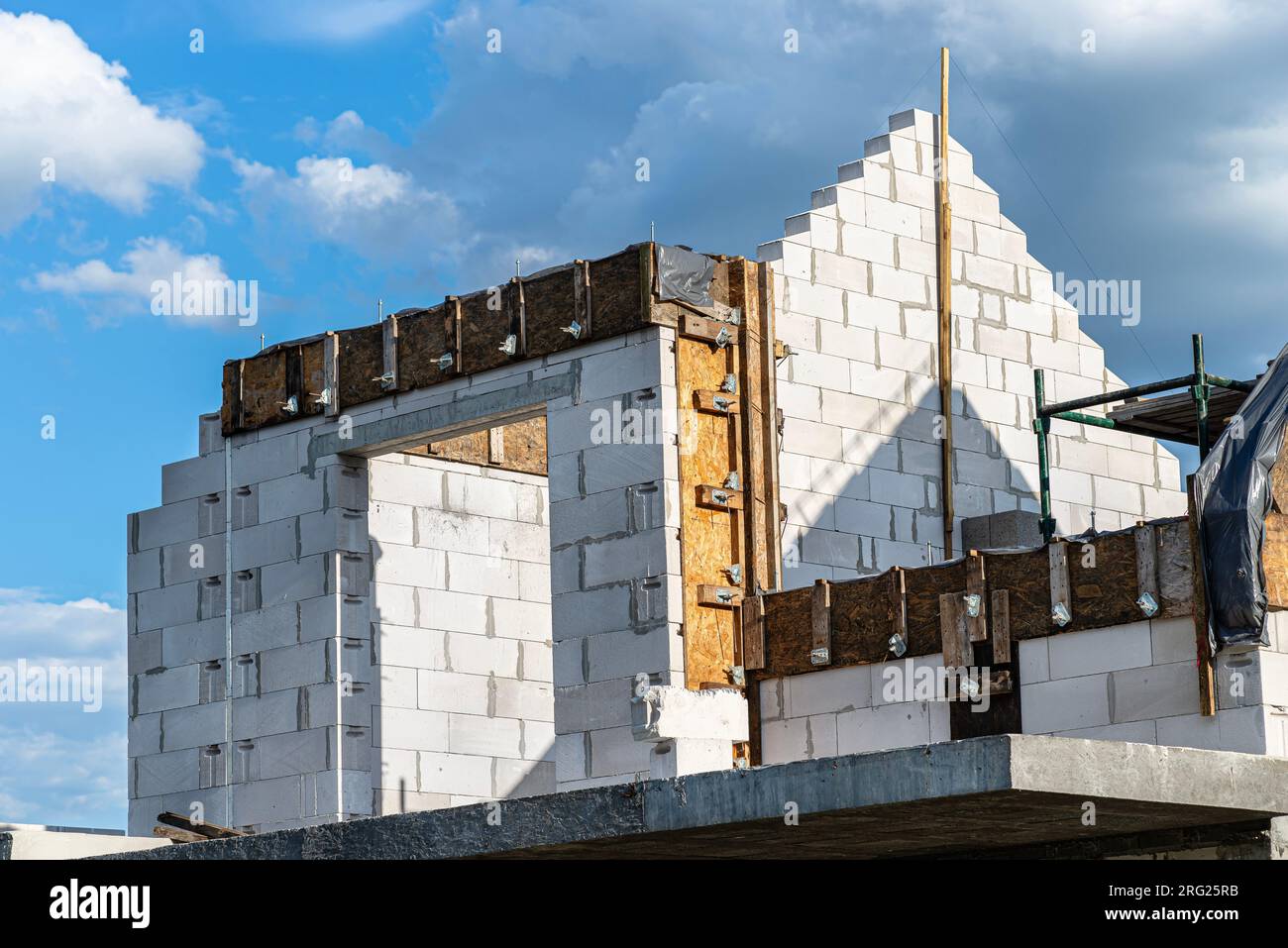 Lintel rust hi-res stock photography and images - Alamy