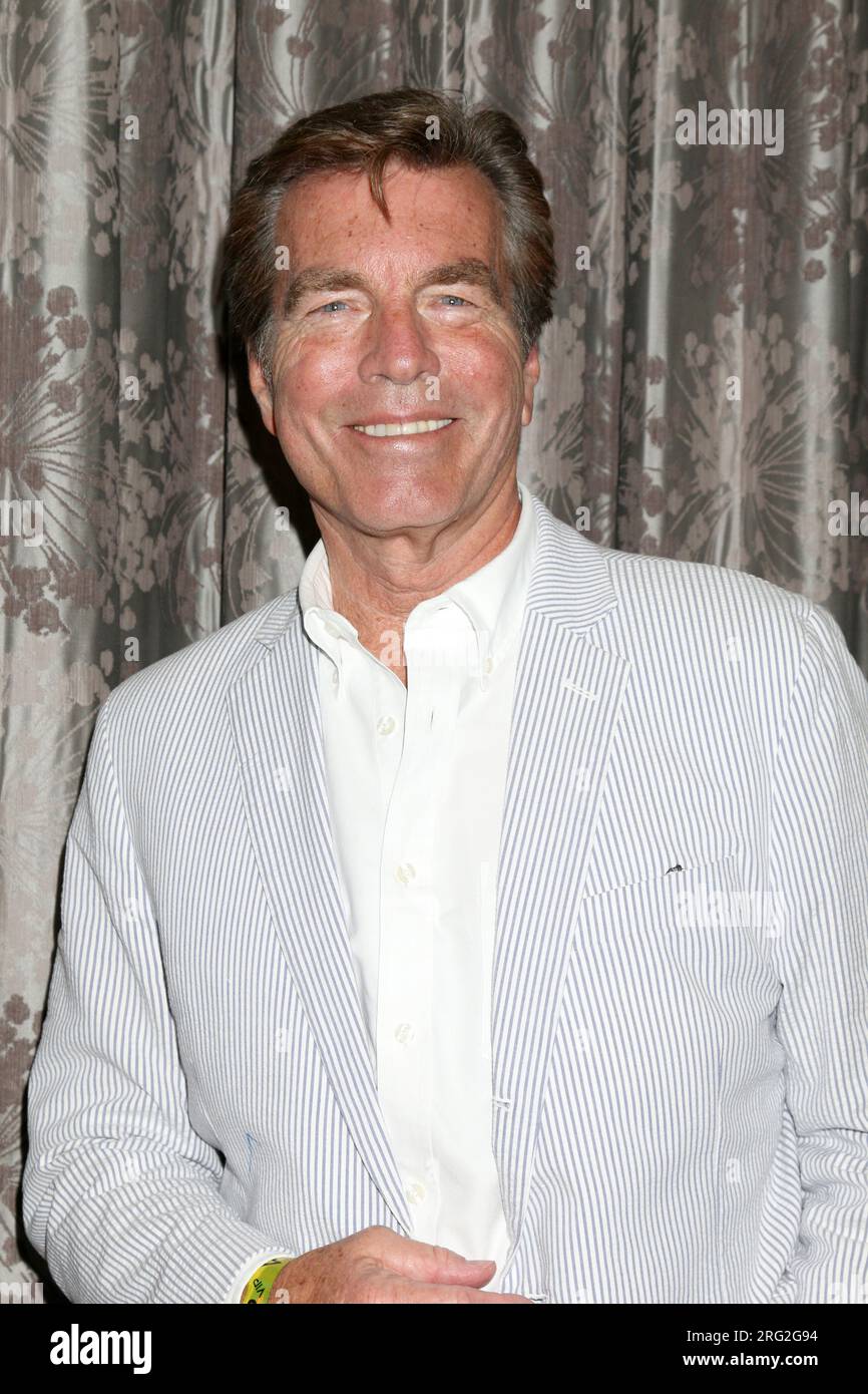 LOS ANGELES AUG 5 Peter Bergman at The Young and The Restless Fan