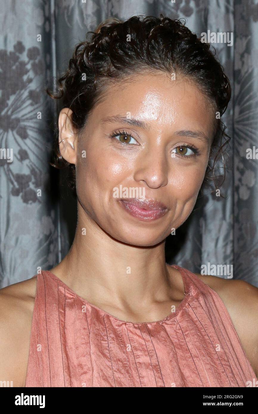 LOS ANGELES AUG 5 Brytni Sarpy at The Young and The Restless Fan