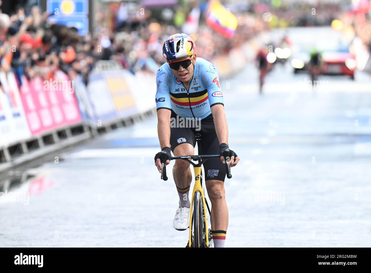 wout van aert 2nd in mens elite road race world championship in Glasgow