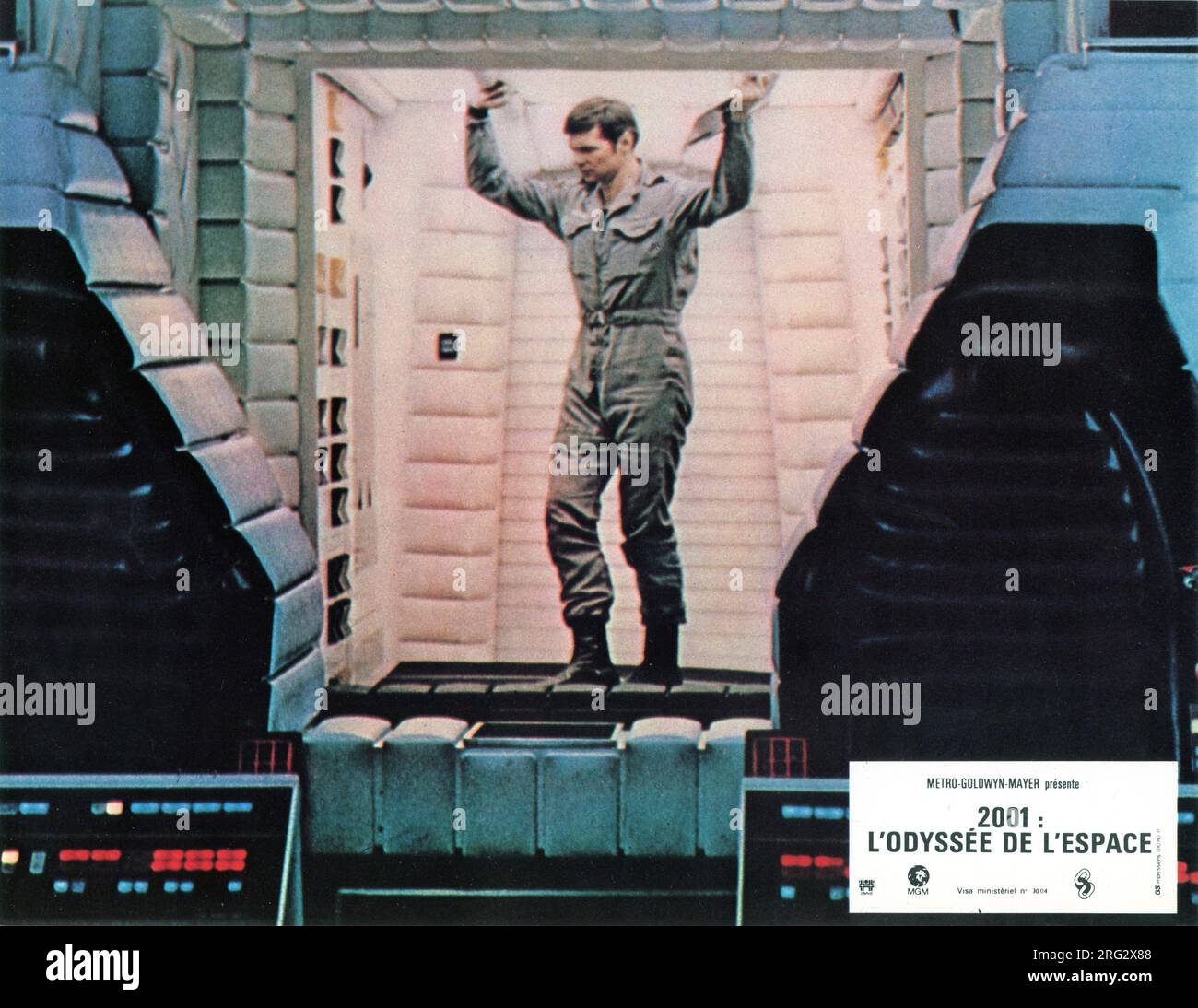 GARY LOCKWOOD in 2001 : A SPACE ODYSSEY / L'ODYSSEE DE L'ESPACE 1968 director STANLEY KUBRICK screenplay Arthur C. Clarke and Stanley Kubrick Stanley Kubrick Productions / Metro Goldwyn Mayer (MGM) Stock Photo