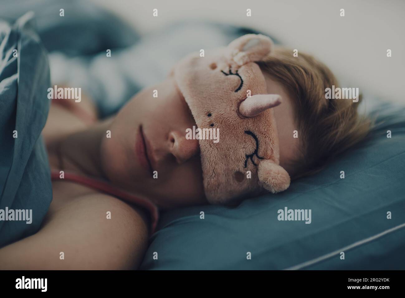 Sleep mask hires stock photography and images Alamy